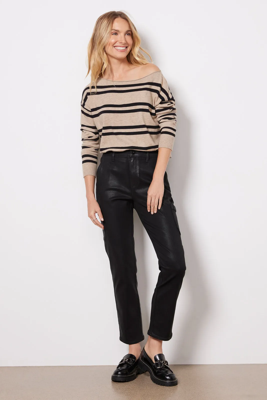 Lessie Off Shoulder Pullover